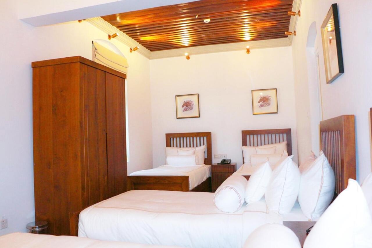 The Clovelly Bungalow Nuwara Eliya Exteriör bild
